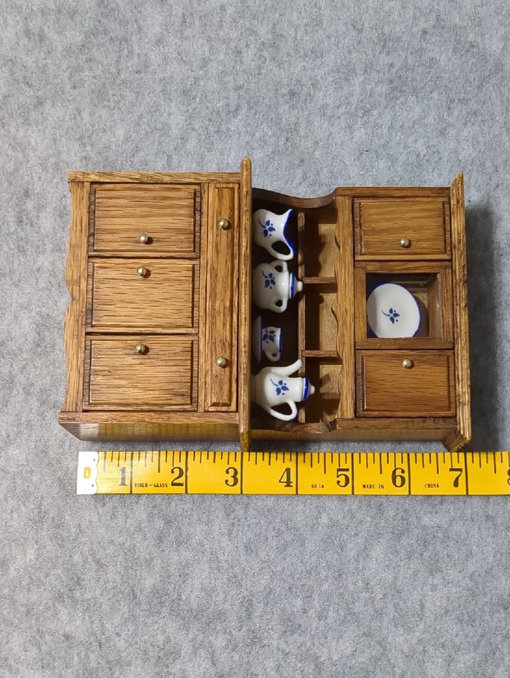 Wooden Cabinet with China Ceramic Miniature Musical ENESCO Dollhouse Furniture - Picture 8 of 10